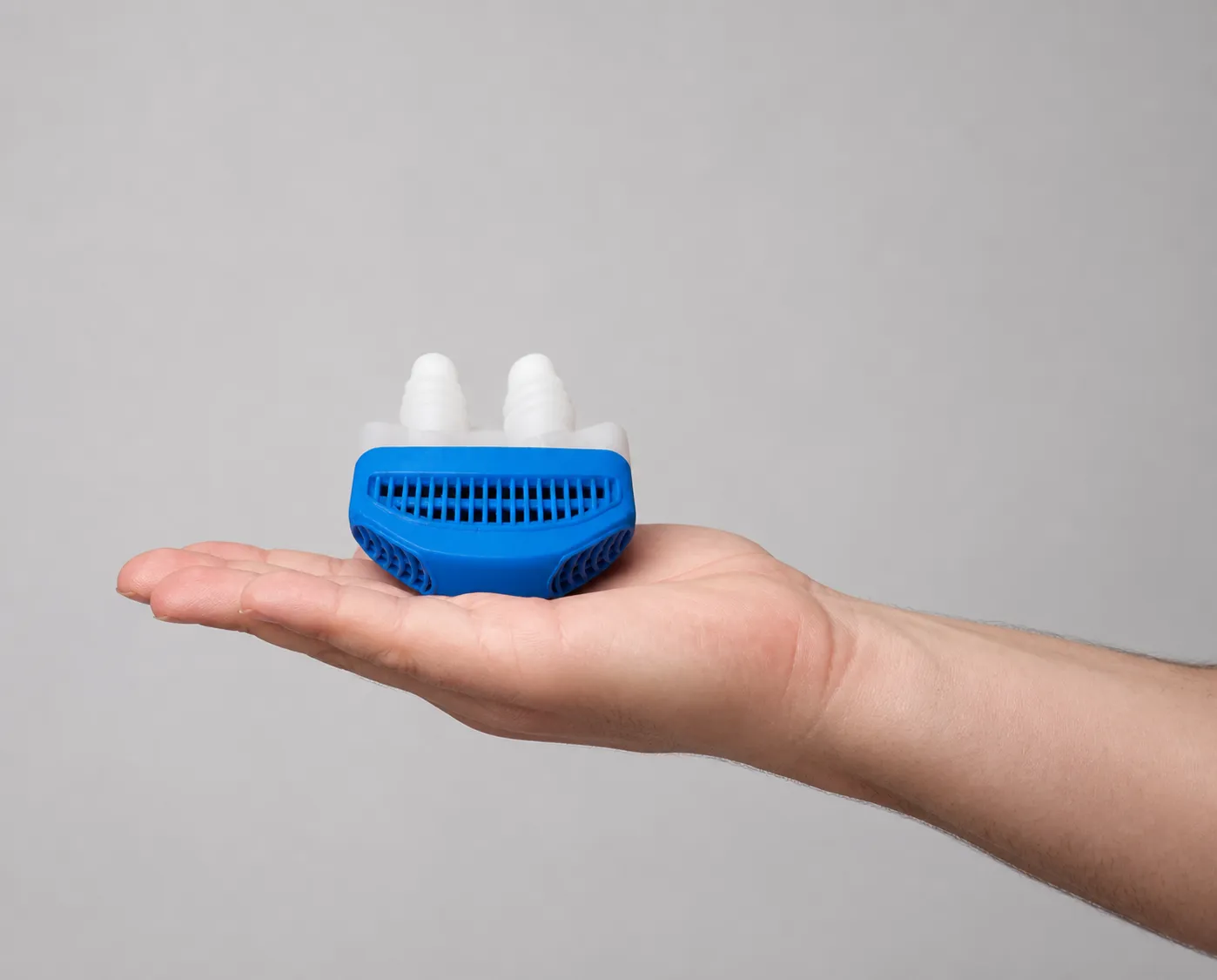 Aerflow — Verpackung in der Hand