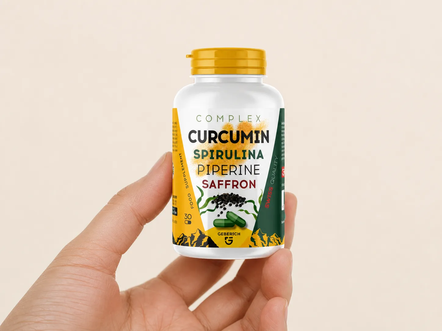 Curcuma — Verpackung in der Hand