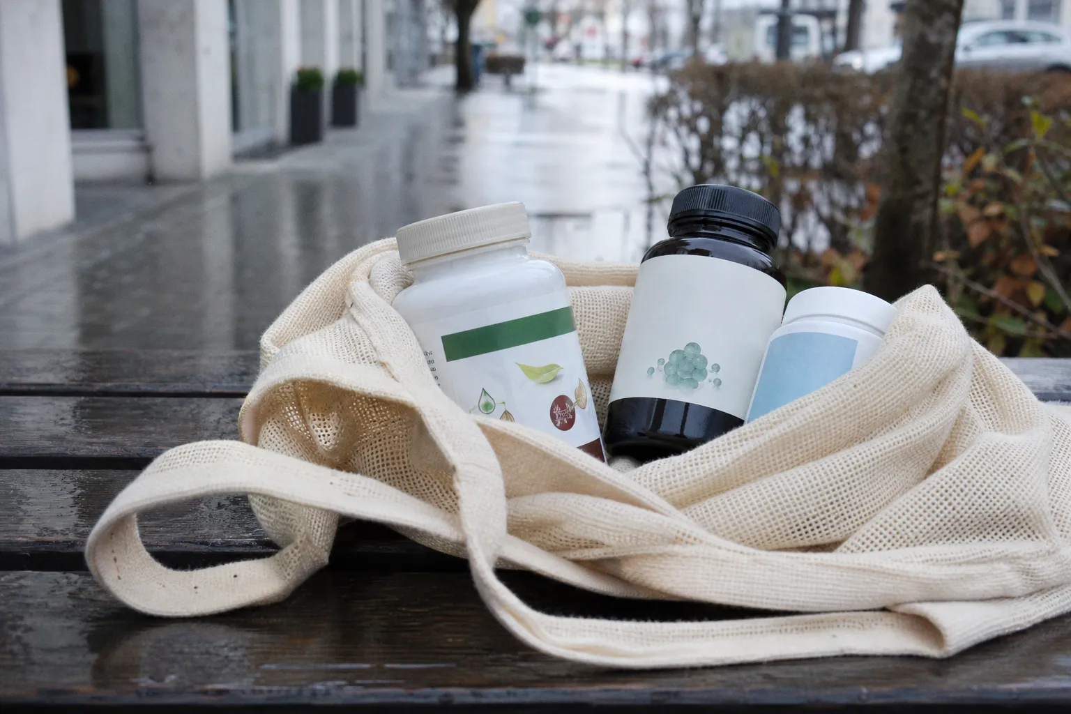Omega-3 Algenöl: Drei vegane Präparate aus der Drogerie